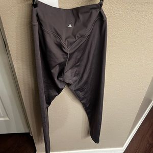 Balance athletica leggings. Large.